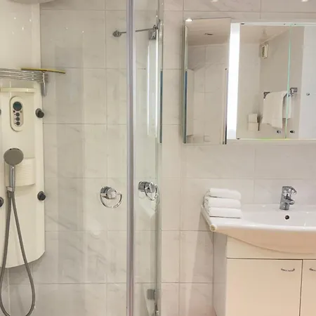 1-258, Seeseite Haus Metropol, Traumhafter Nordsee-u Landblick, 11 Etage Westerland